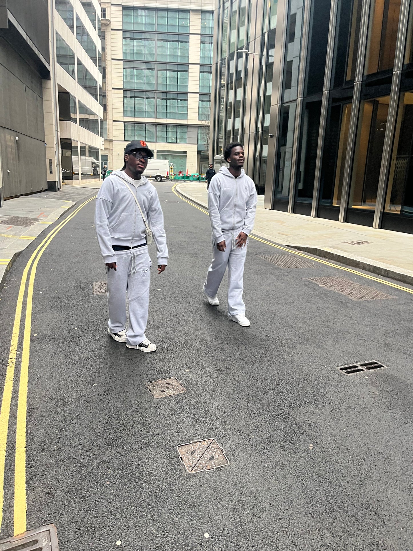 101 Essentials line men’s tracksuit - Grey