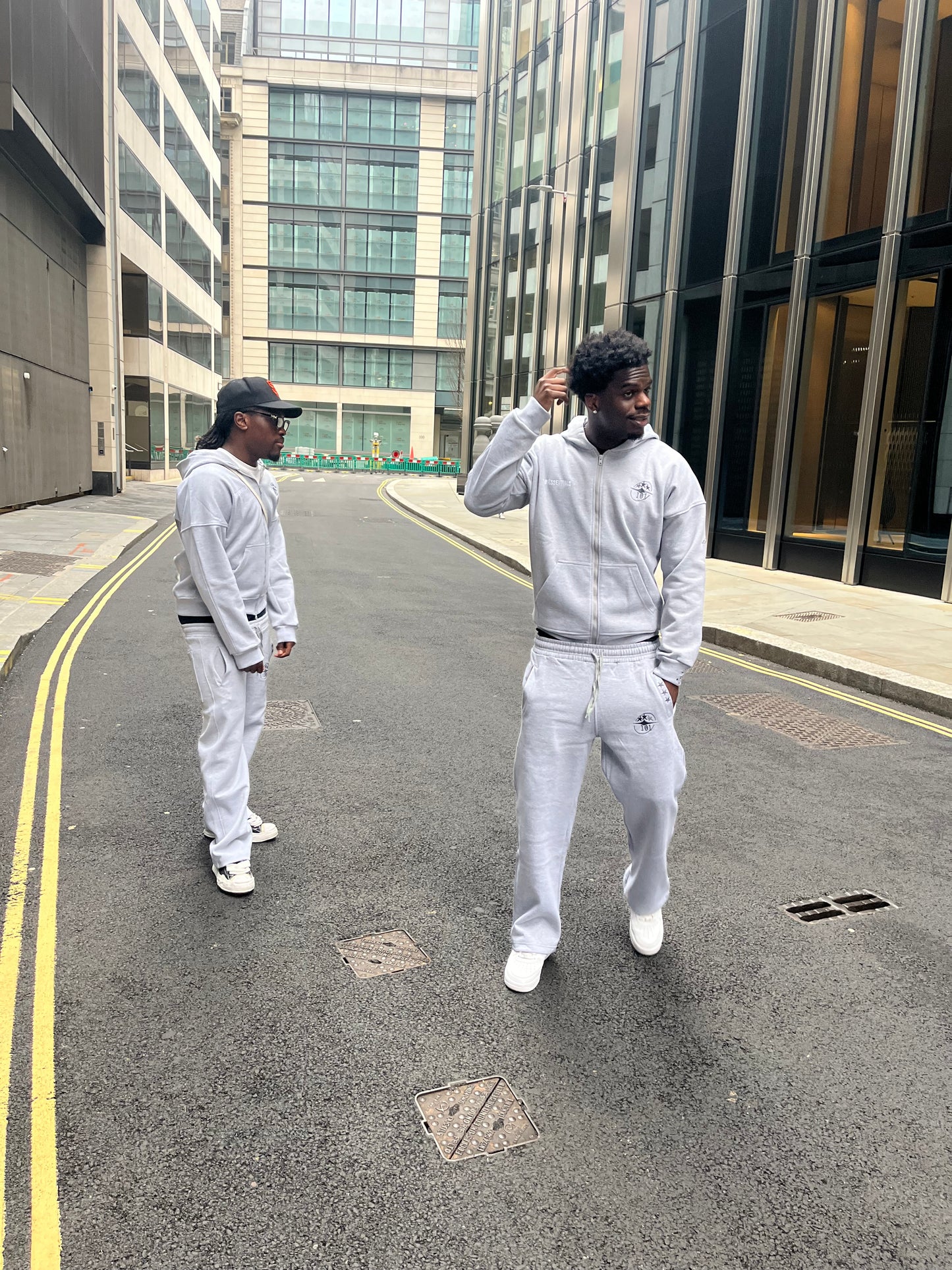 101 Essentials line men’s tracksuit - Grey